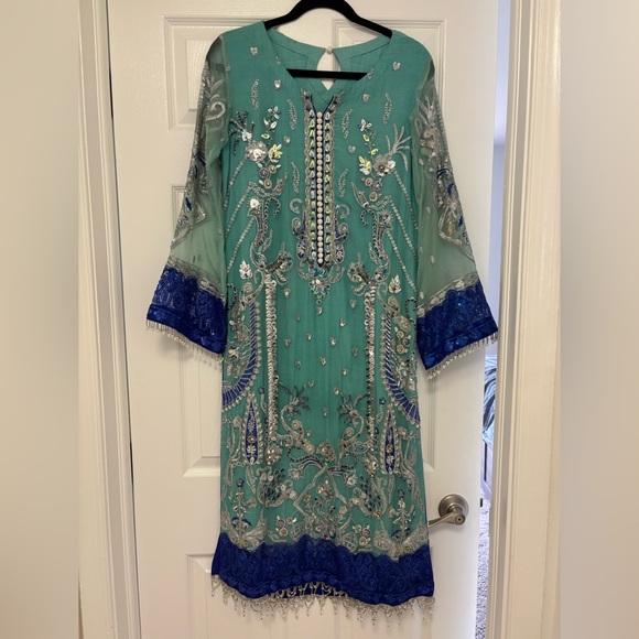 Pakistani Shalwaar Kameez 3 piece suit (fancy) - Picture 1 of 9